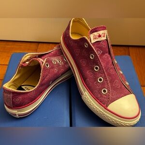 Converse slip on sneakers. Pink sparkly - Size 2